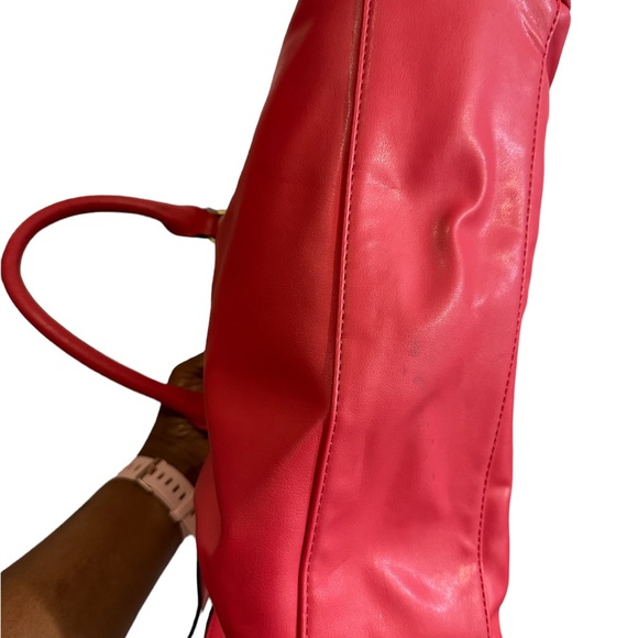 Merona Pink triple pocket shoulder purse with bow. - Picture 3 of 9